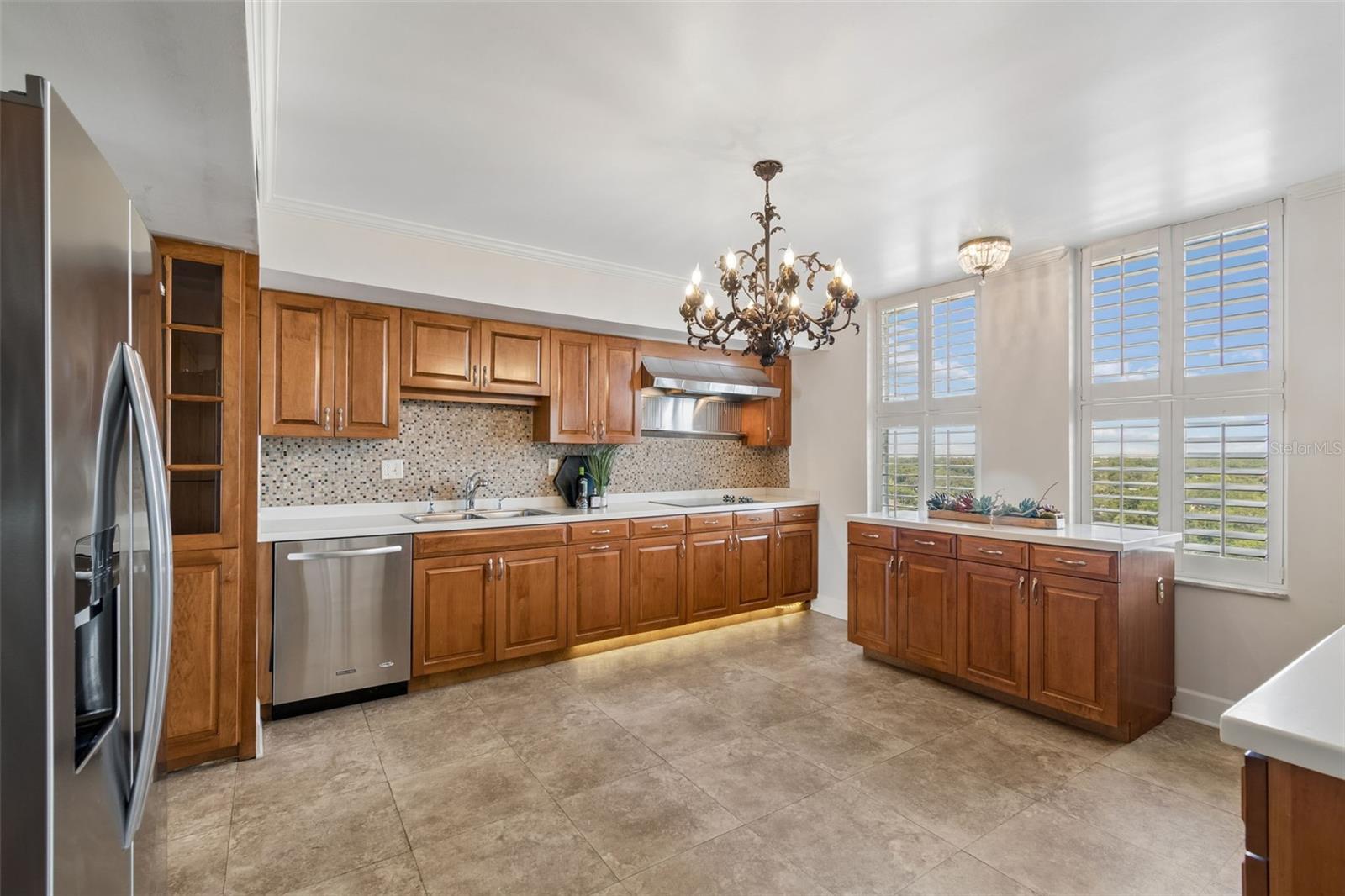 2403 S ARDSON PL #902B