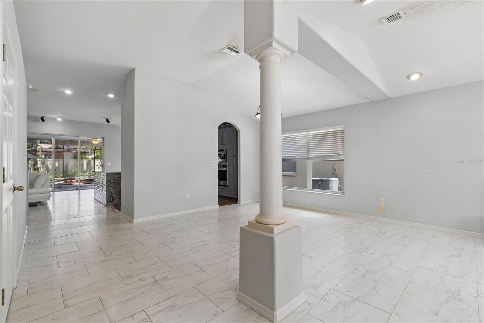 4643 DUNNIE DR