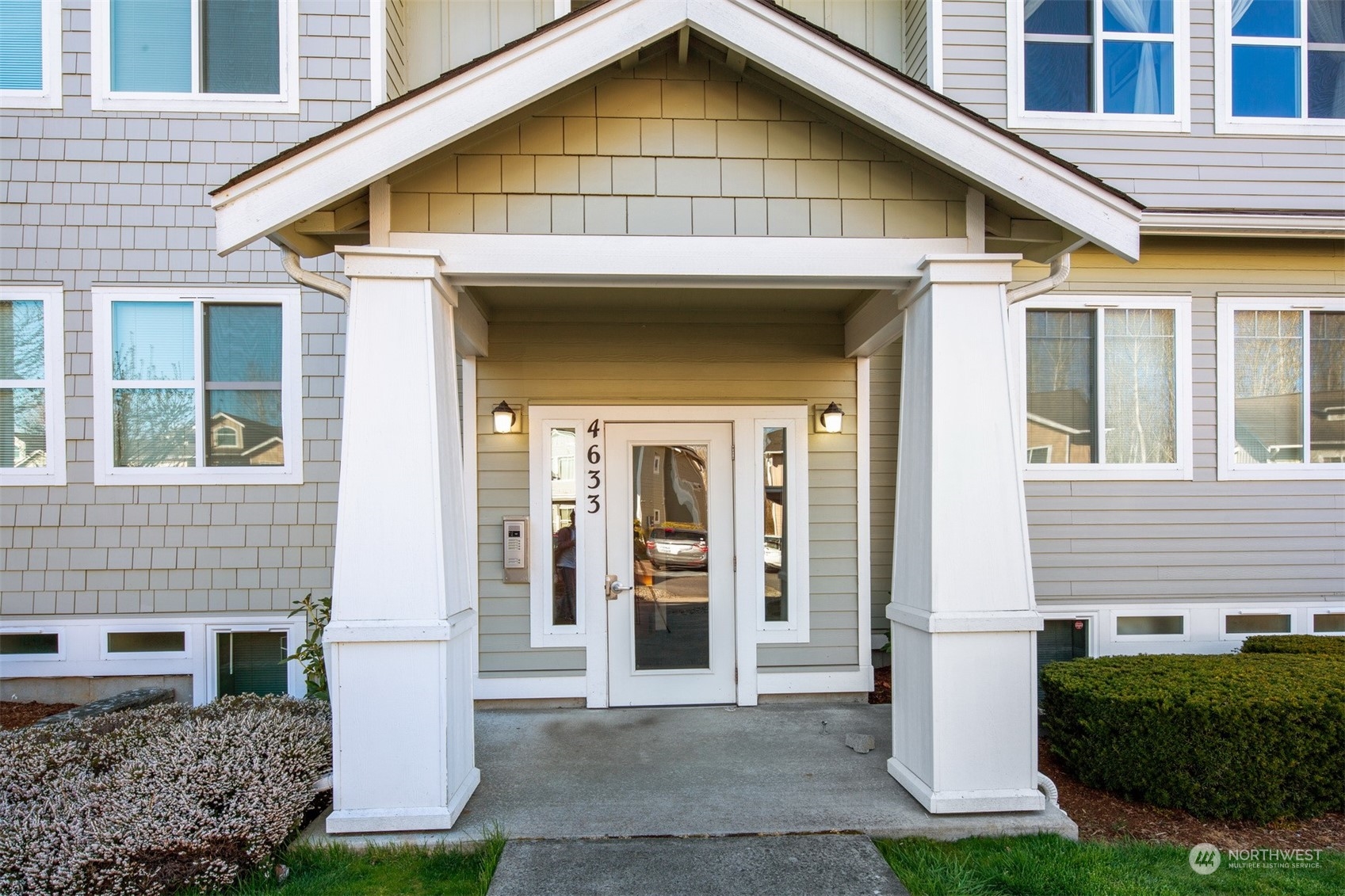 4633 Celia Way Unit: 302