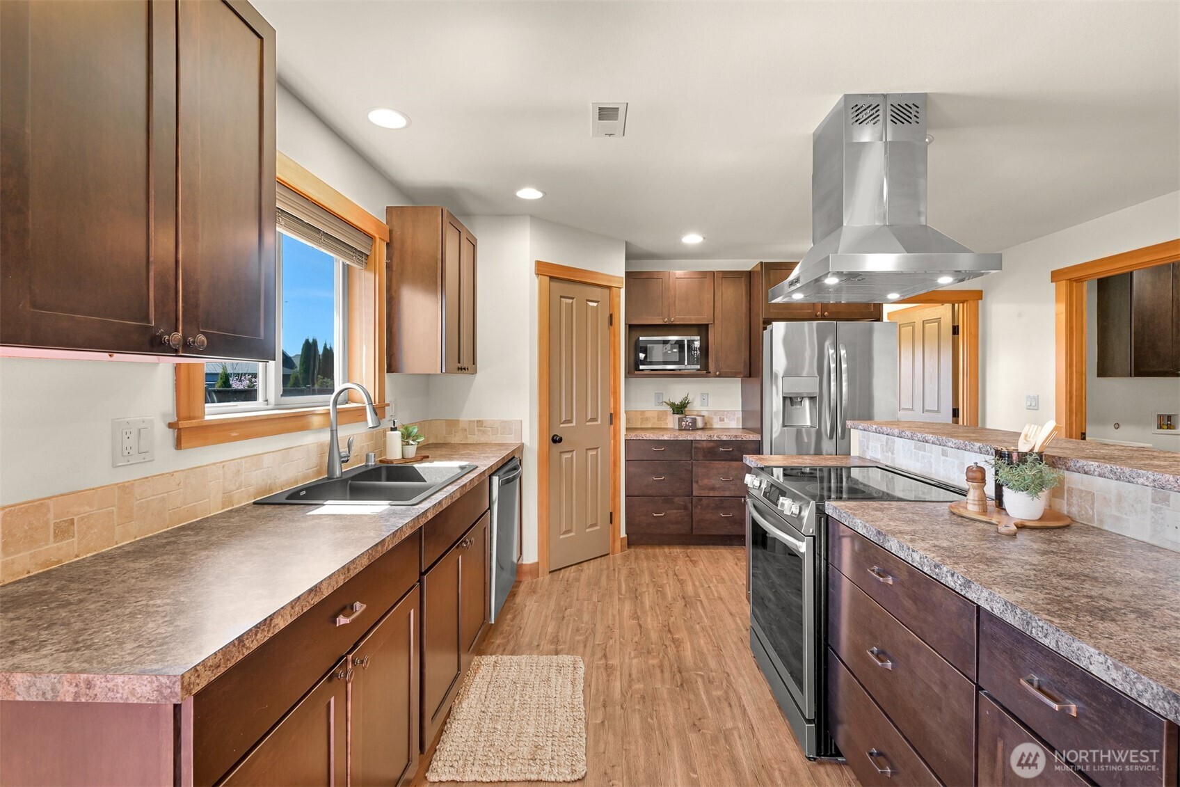 403 Westview Place