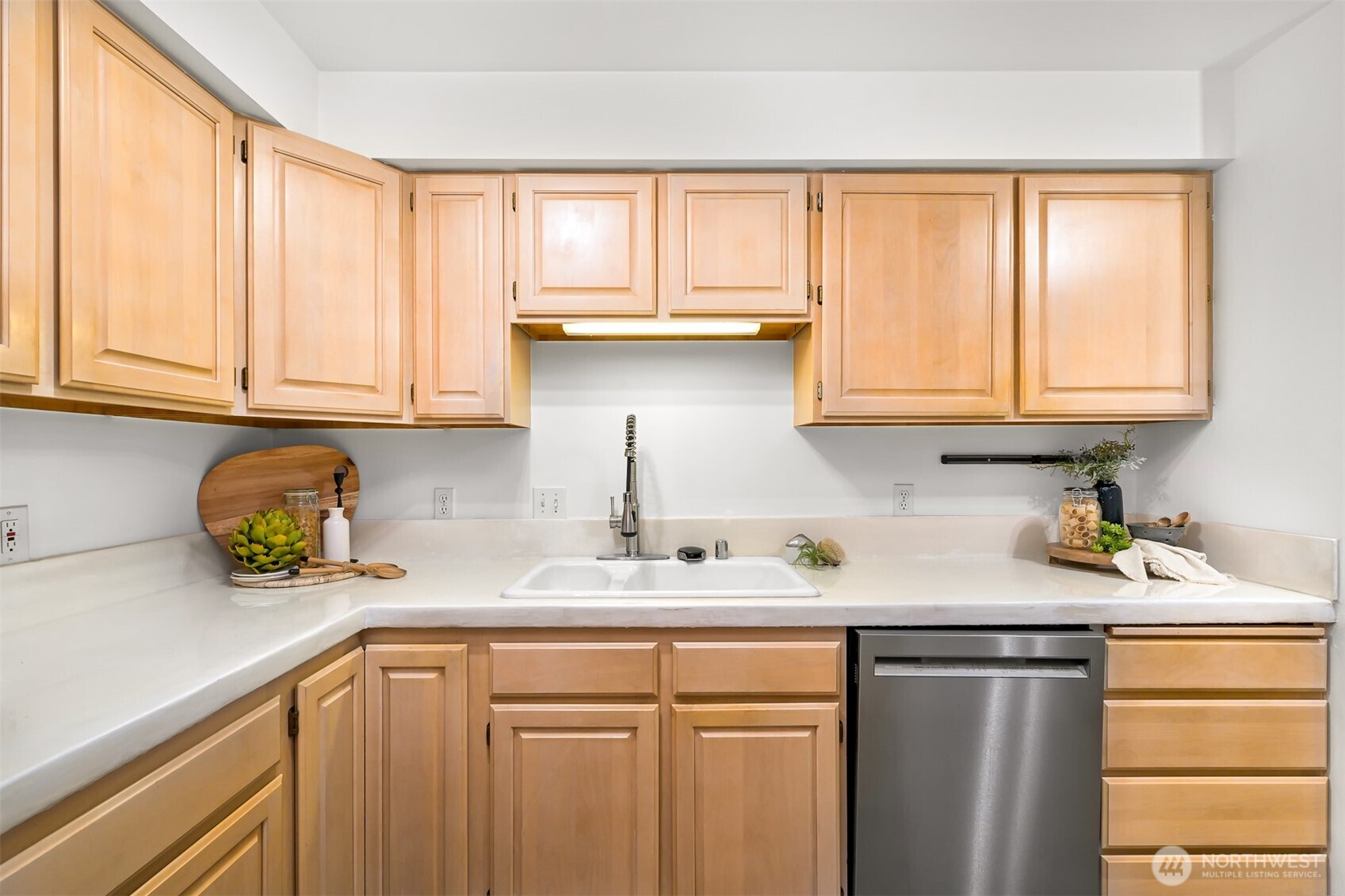 705 N State Street Unit: 202
