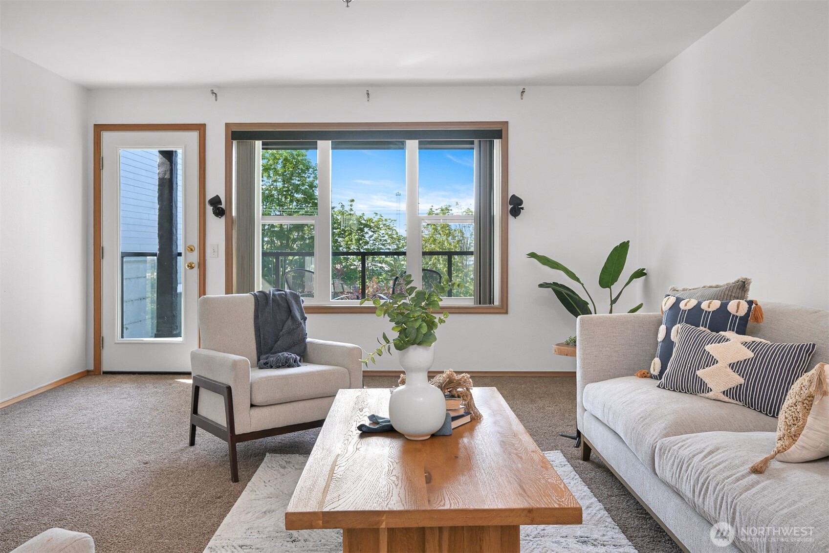 705 N State Street Unit: 202