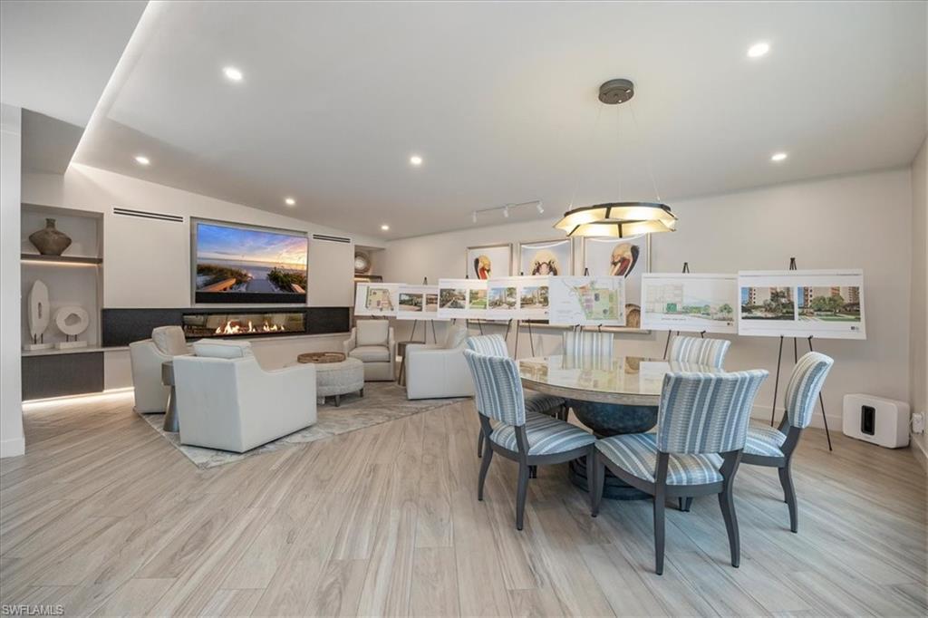 4251 Gulf Shore BLVD N # 17D