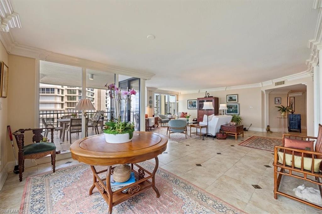 4251 Gulf Shore BLVD N # 17D
