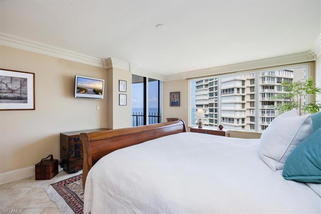 4251 Gulf Shore BLVD N # 17D