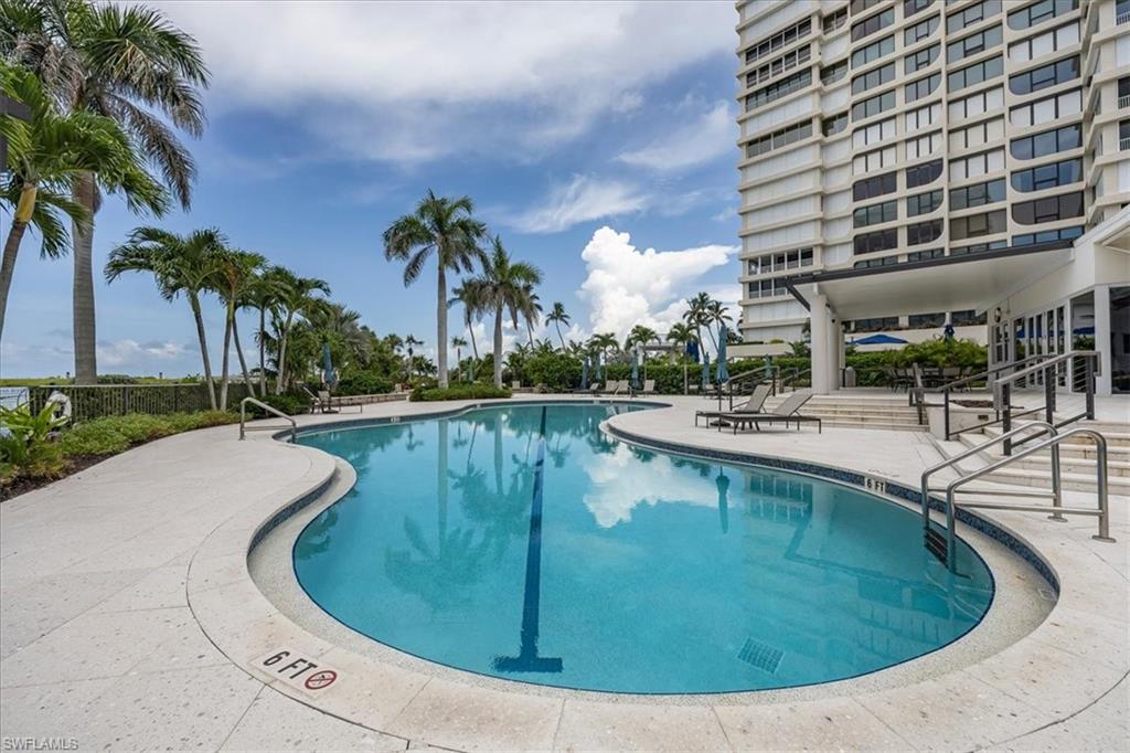 4251 Gulf Shore BLVD N # 17D