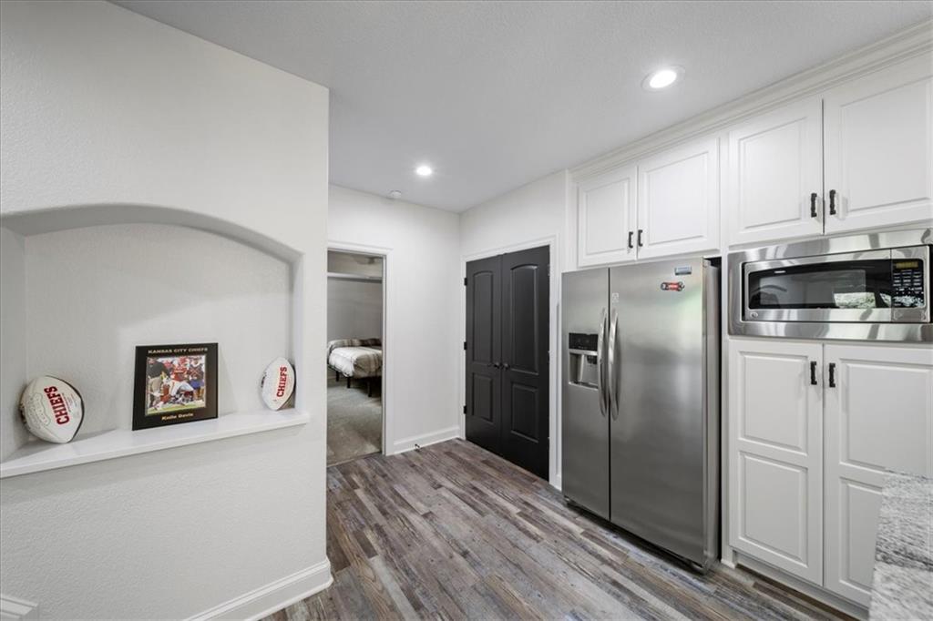 6837 N Myrtle Court