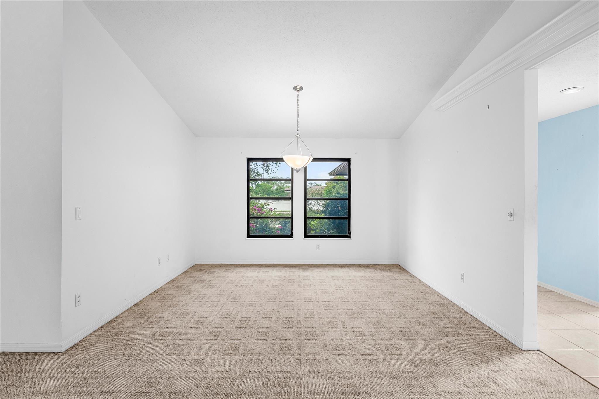 2041 SE Floresta Dr