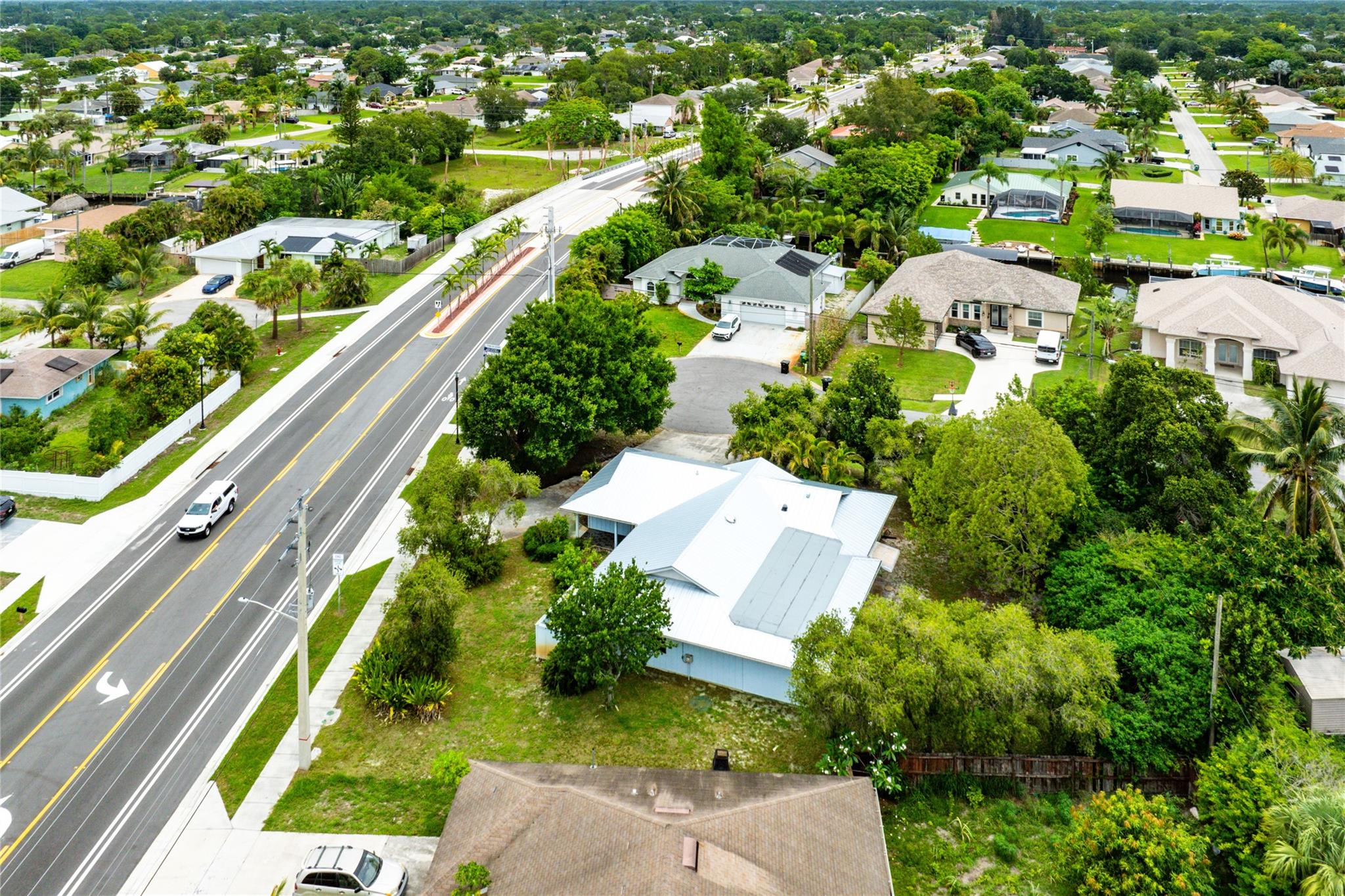 2041 SE Floresta Dr