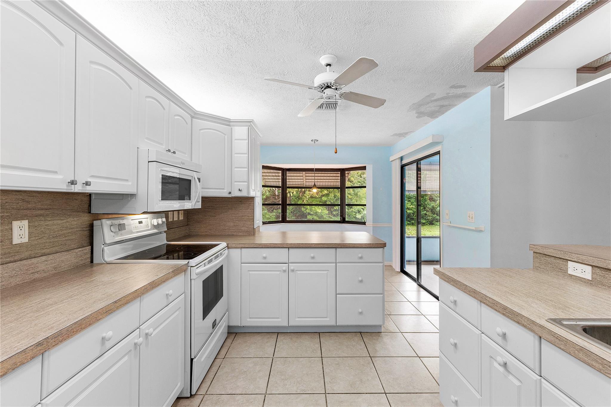 2041 SE Floresta Dr