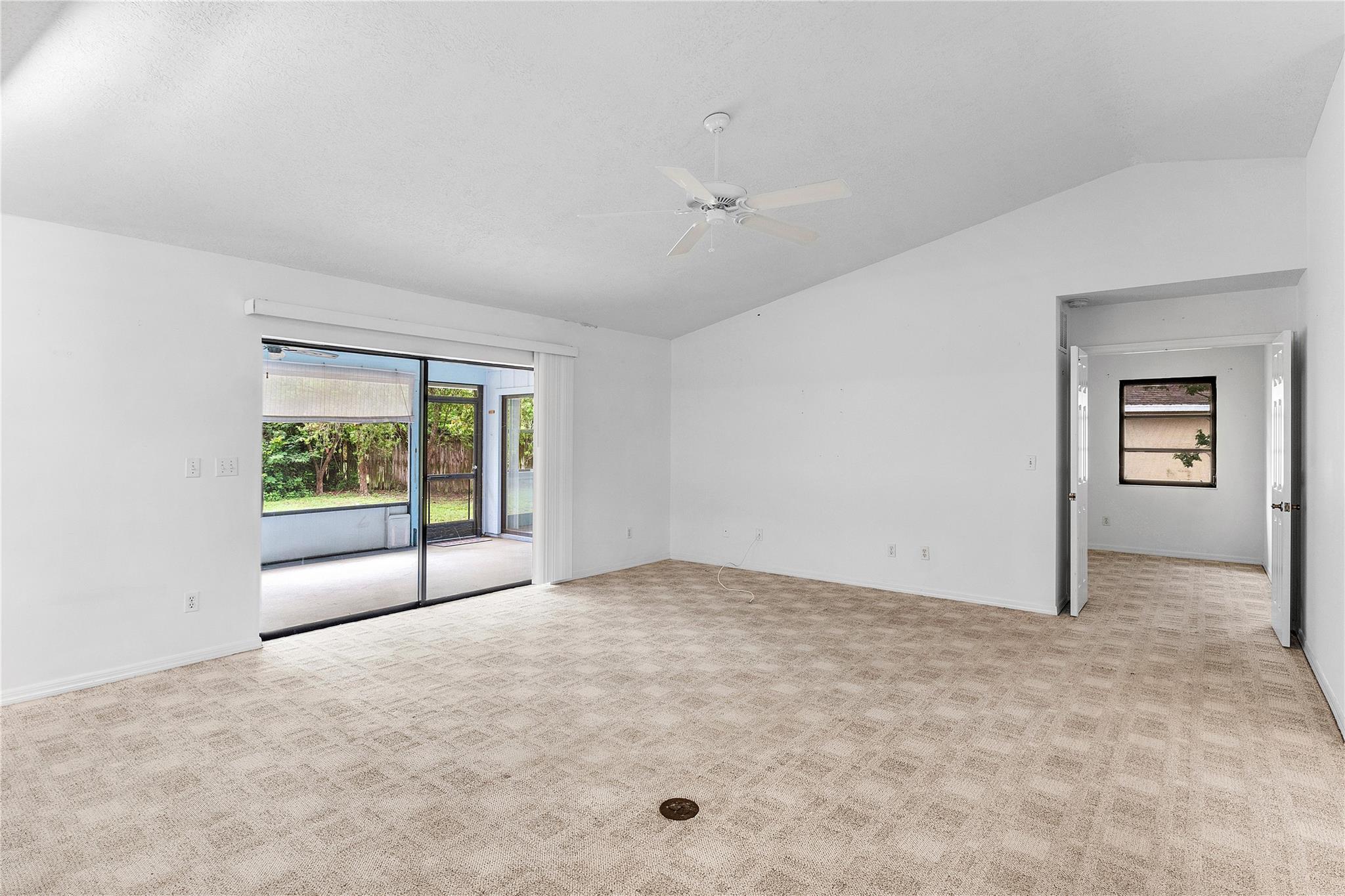 2041 SE Floresta Dr