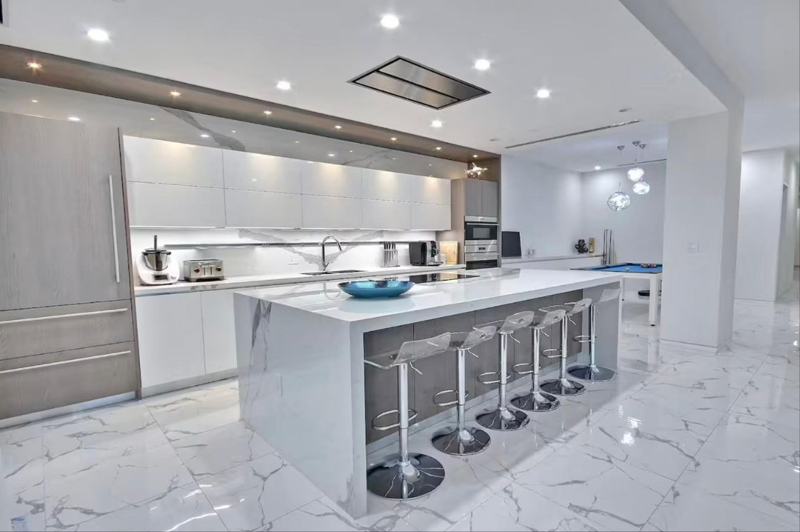 One Ocean PARADISE ISLAND, N.P. Unit: 104