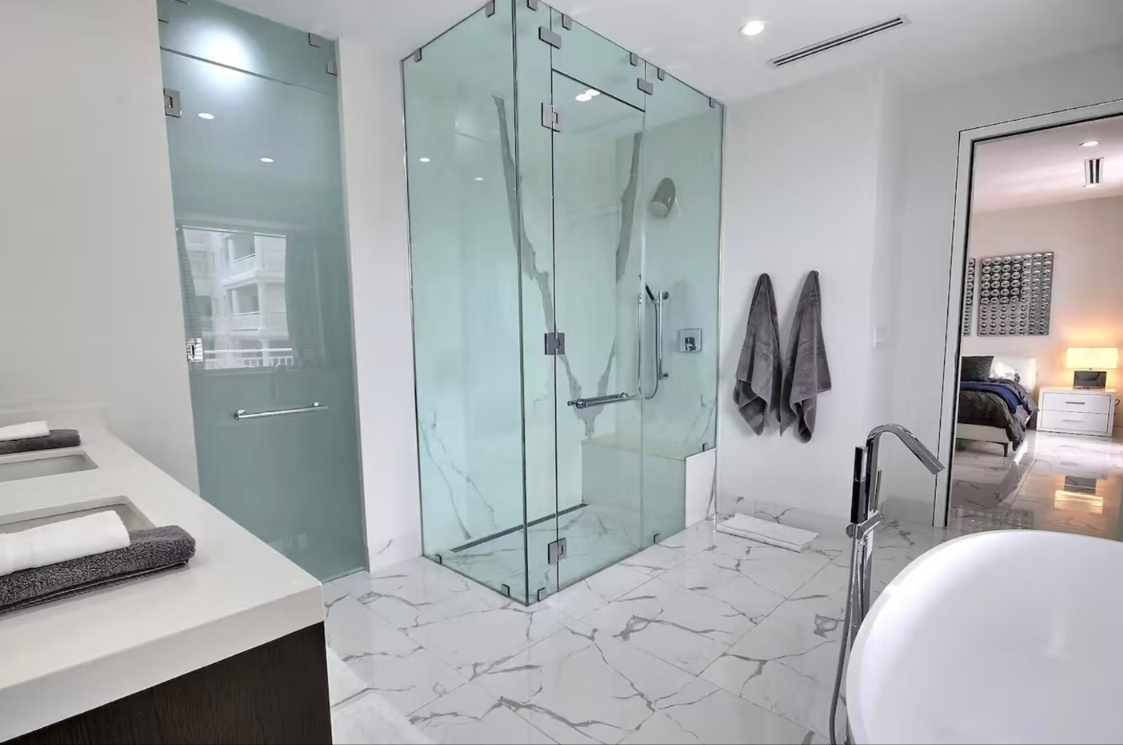 One Ocean PARADISE ISLAND, N.P. Unit: 104