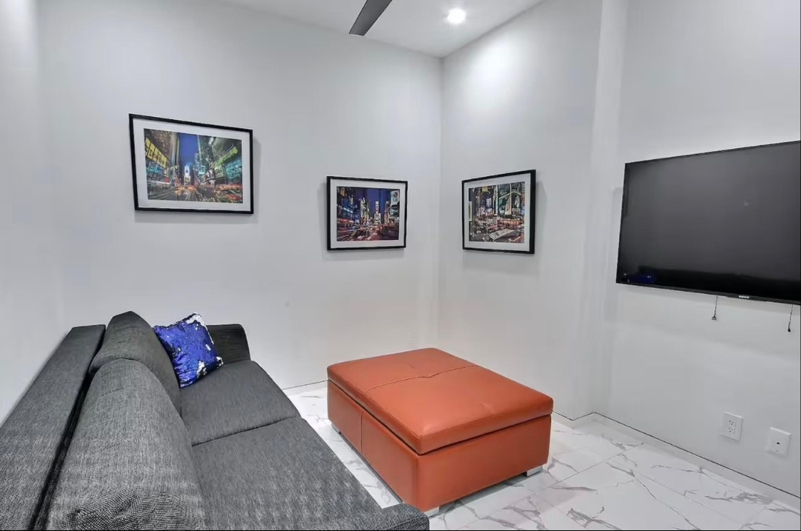 One Ocean PARADISE ISLAND, N.P. Unit: 104