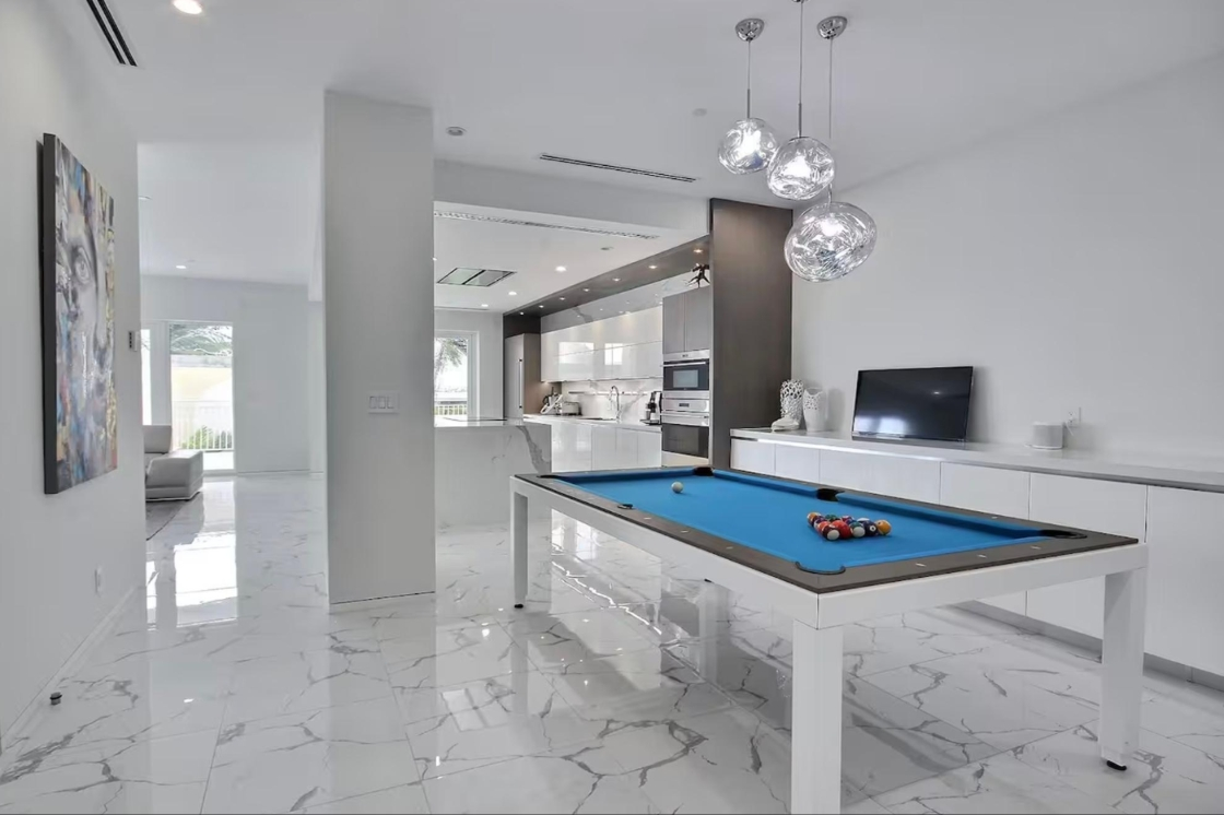 One Ocean PARADISE ISLAND, N.P. Unit: 104
