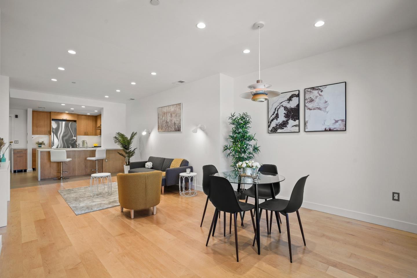 800 High ST 106