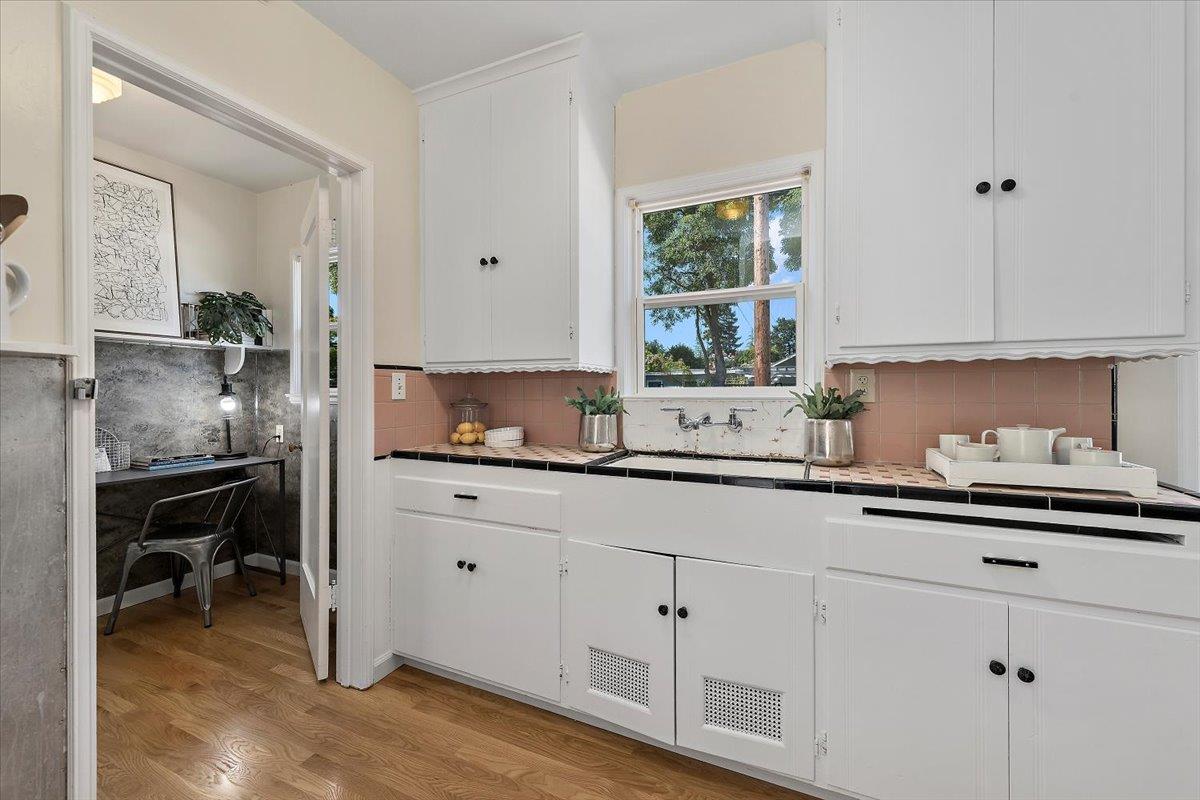 495 Pettis AVE