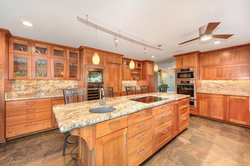 1688 Springvale Road