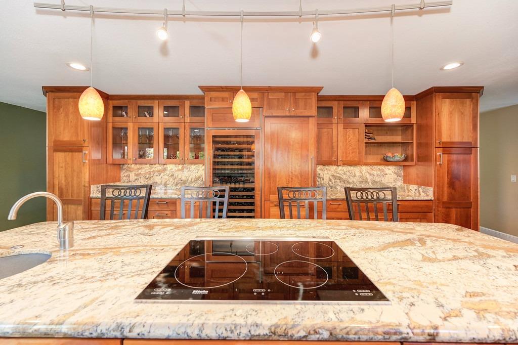 1688 Springvale Road