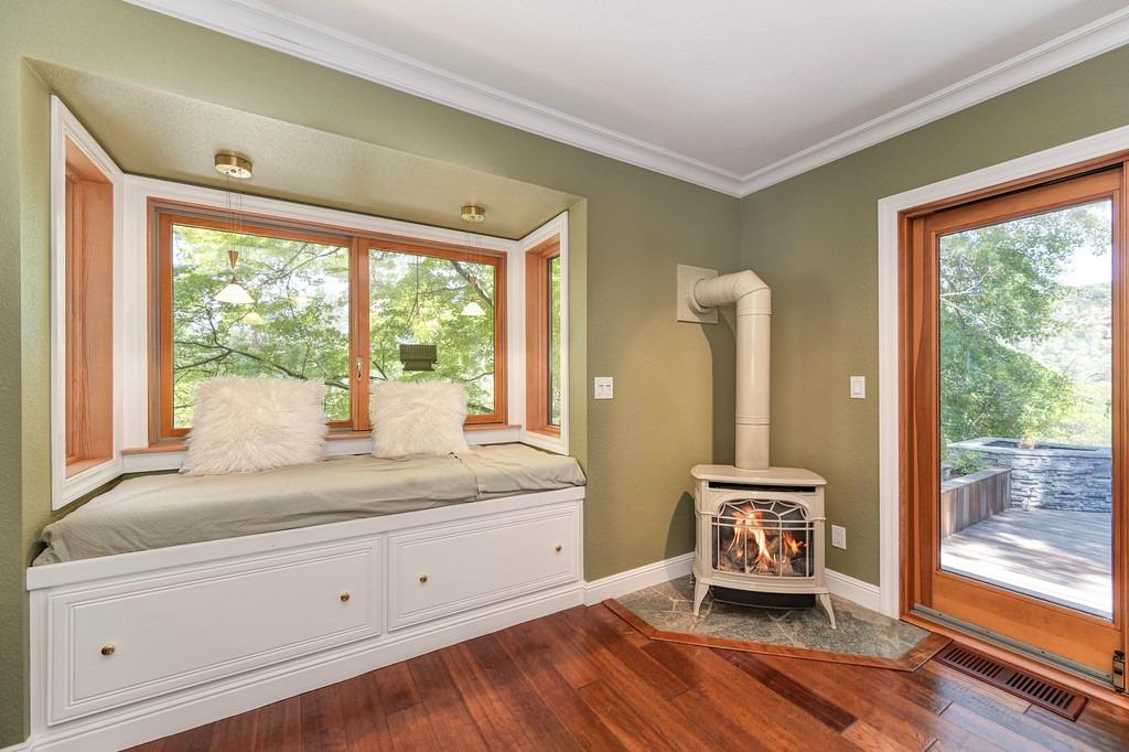 1688 Springvale Road