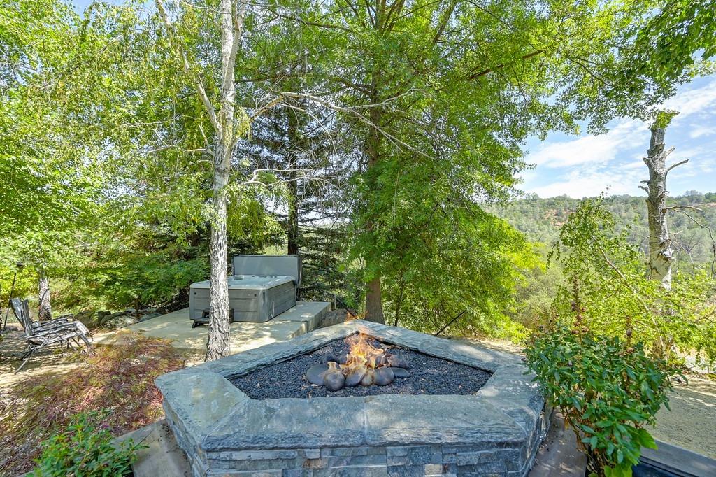 1688 Springvale Road