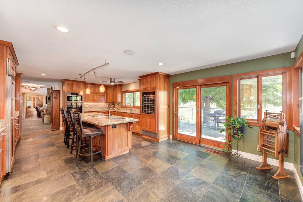 1688 Springvale Road