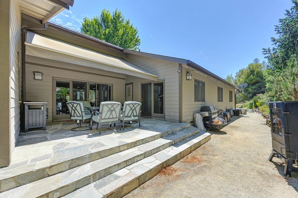 1688 Springvale Road