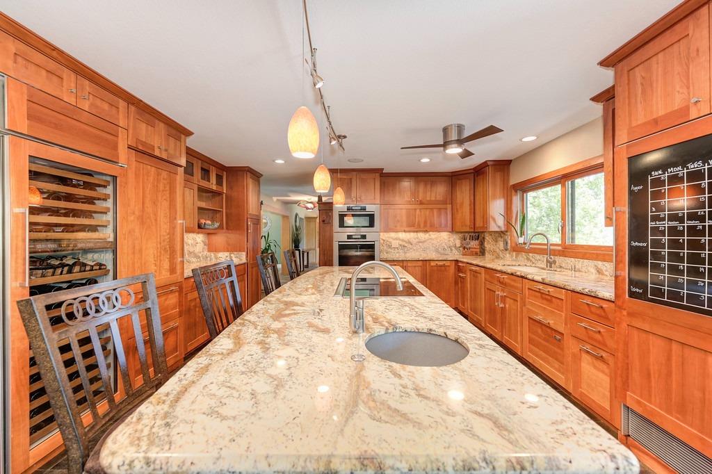 1688 Springvale Road