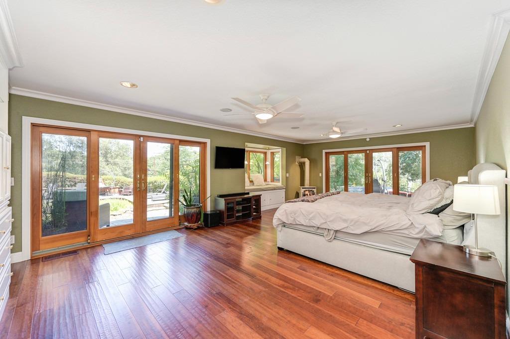 1688 Springvale Road