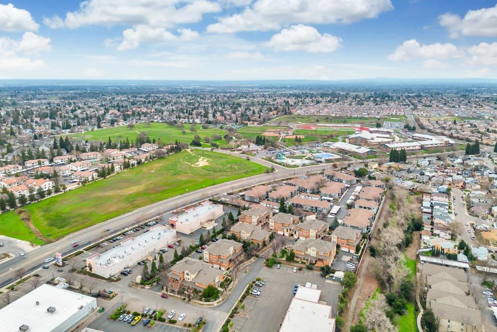 7910 Walerga Road 304