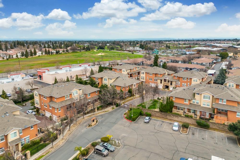 7910 Walerga Road 304