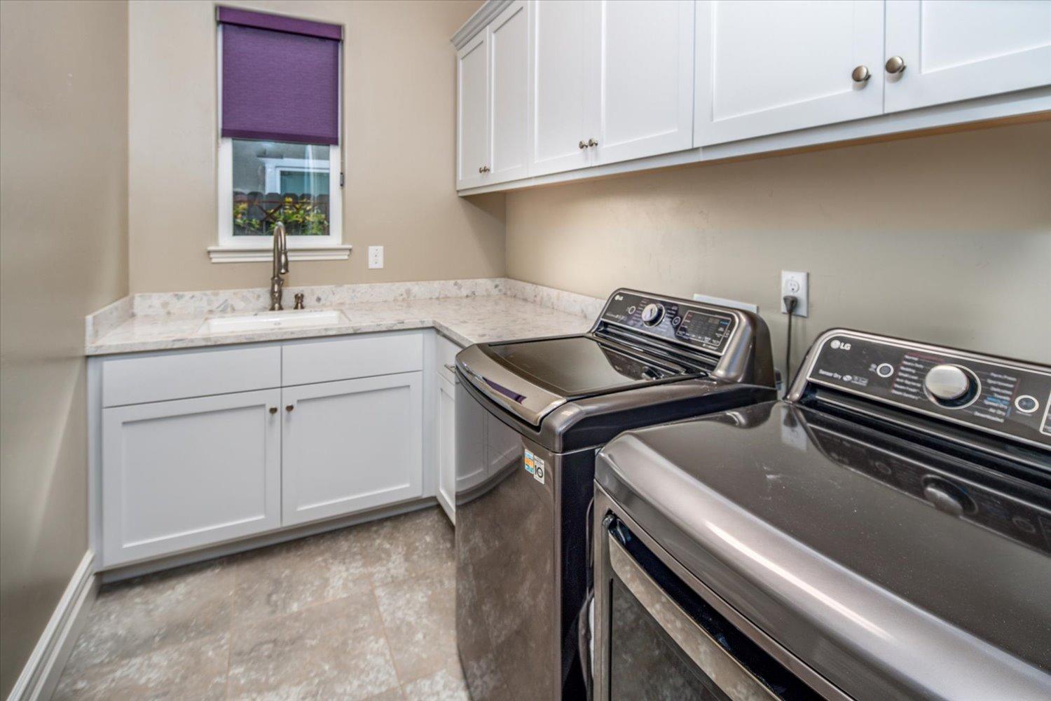 5823 Tree Swallow Circle