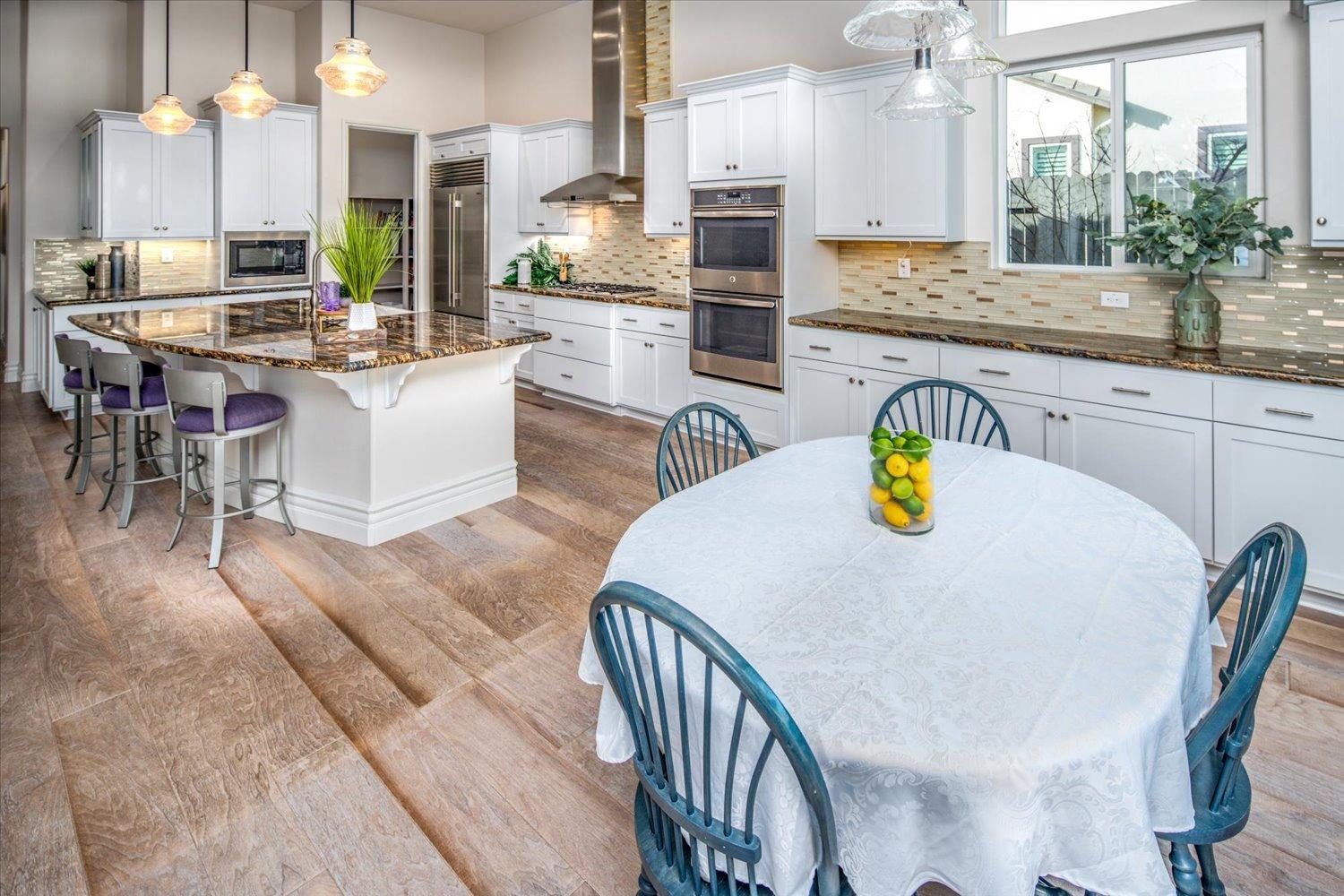 5823 Tree Swallow Circle