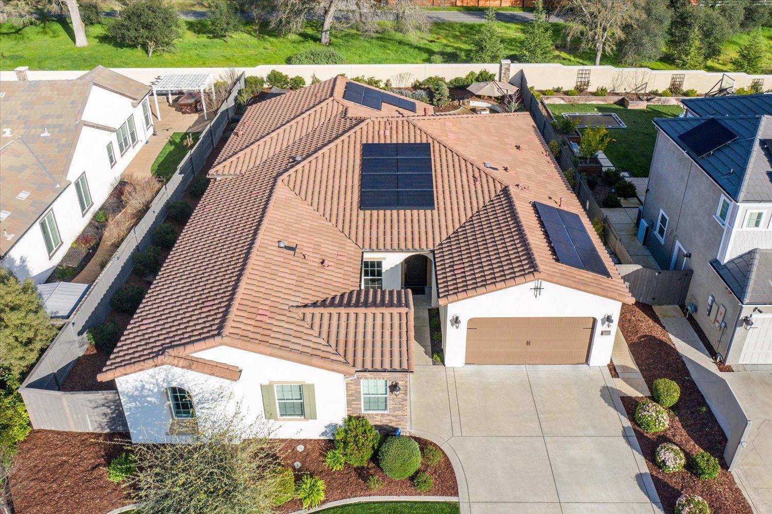 5823 Tree Swallow Circle