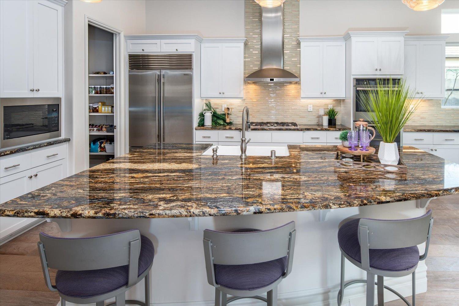 5823 Tree Swallow Circle