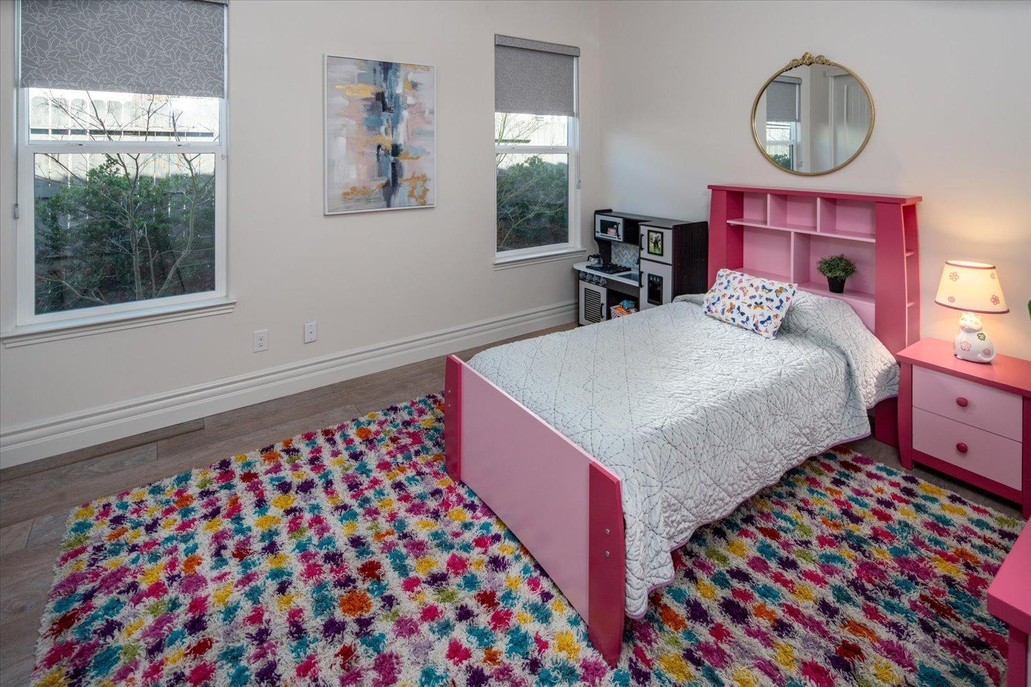 5823 Tree Swallow Circle