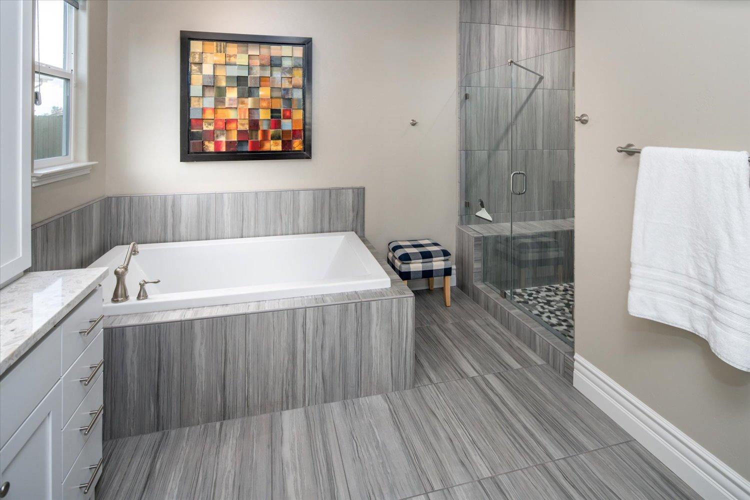 5823 Tree Swallow Circle