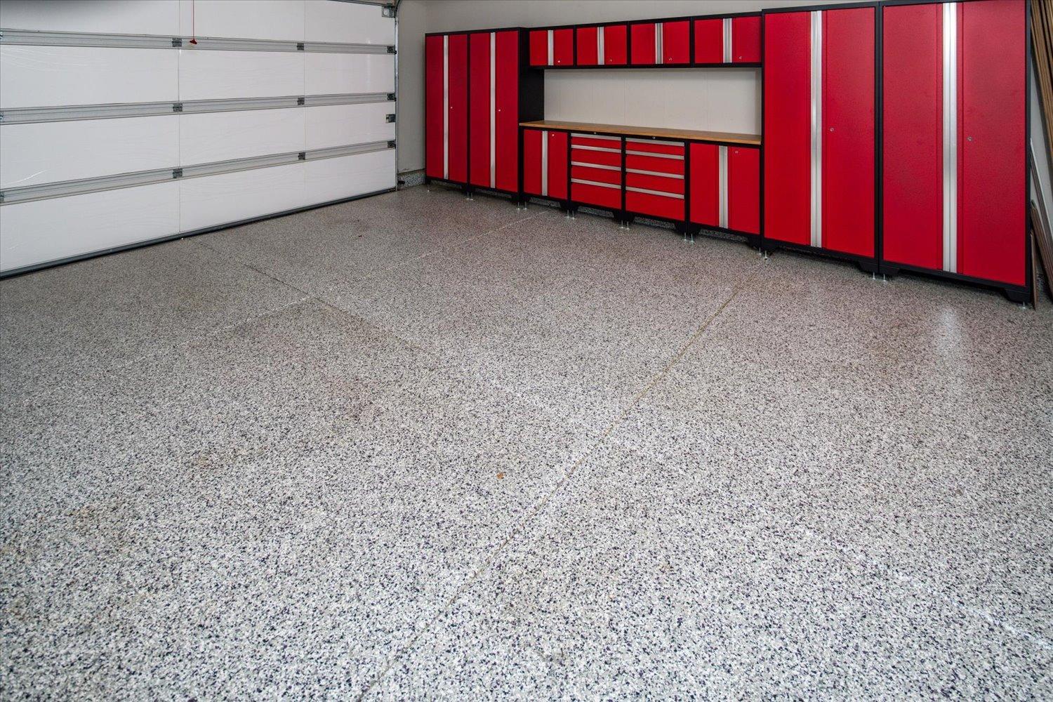 5823 Tree Swallow Circle