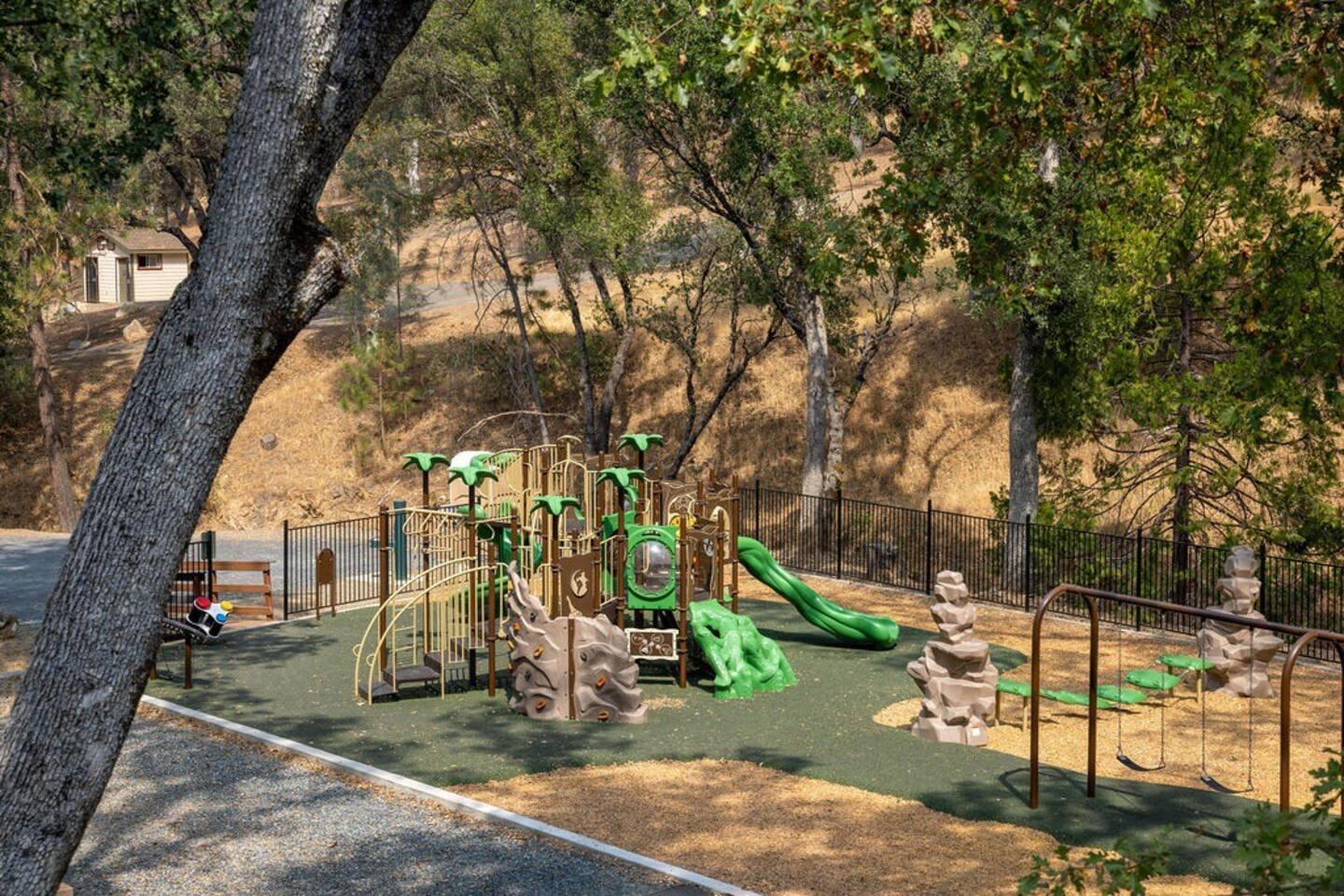 19976 Ridgecrest Way