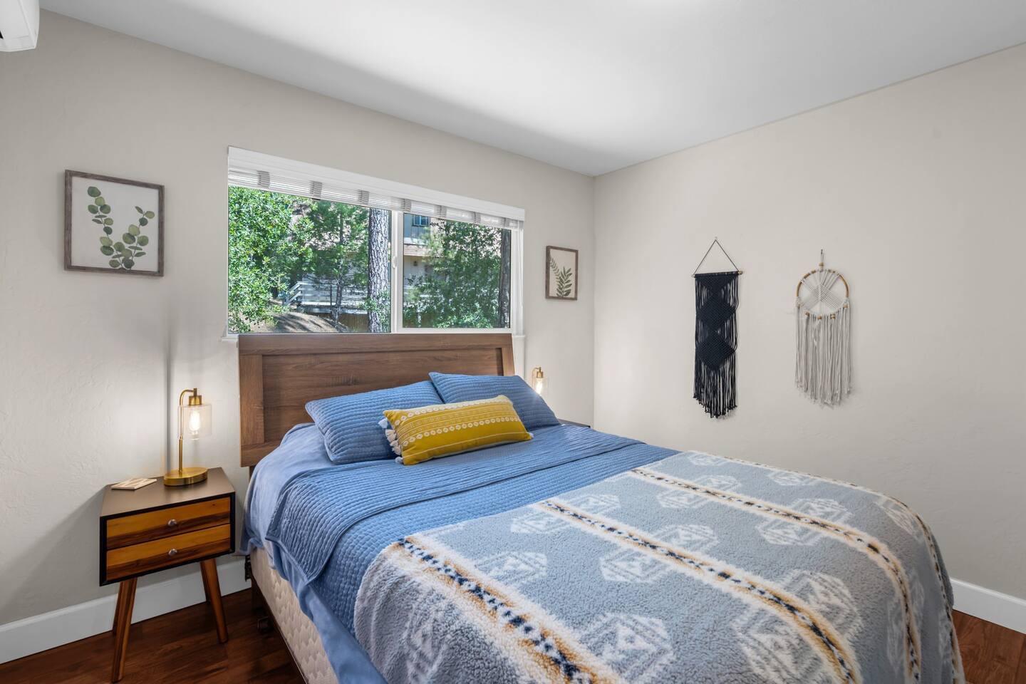 19976 Ridgecrest Way