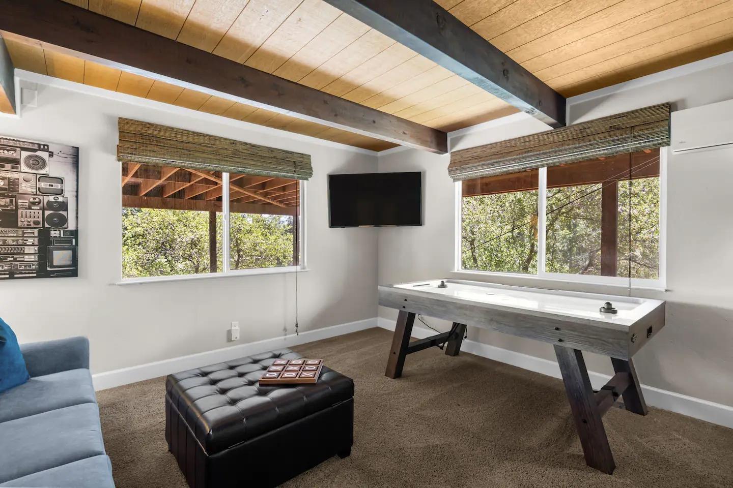 19976 Ridgecrest Way