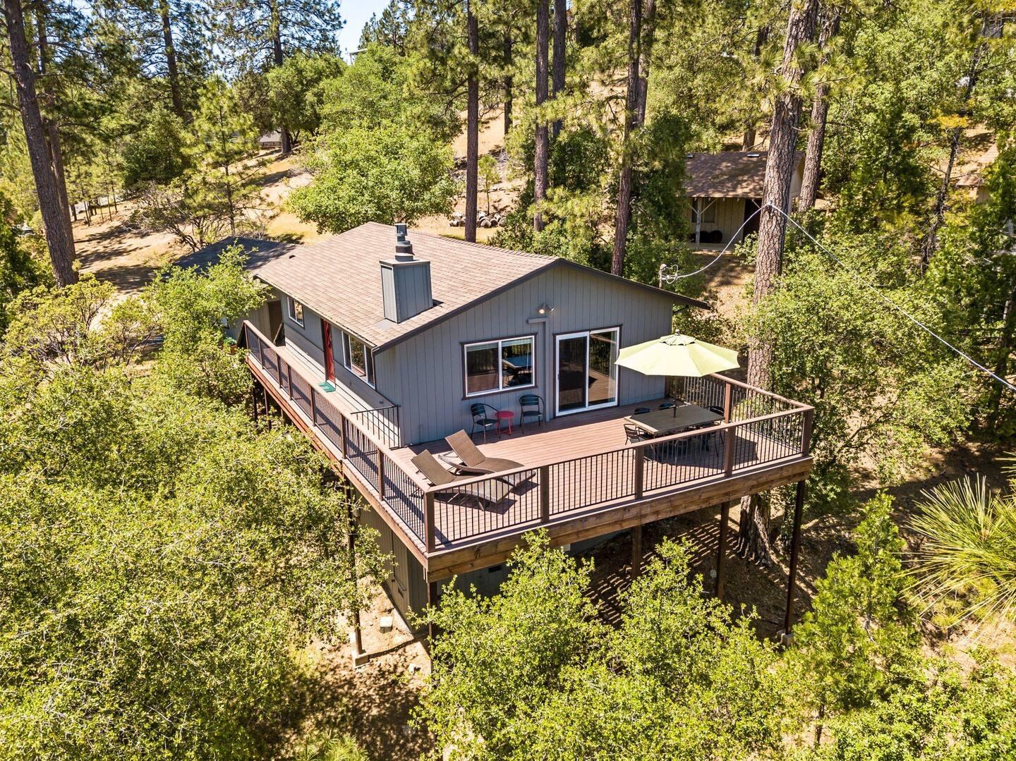 19976 Ridgecrest Way