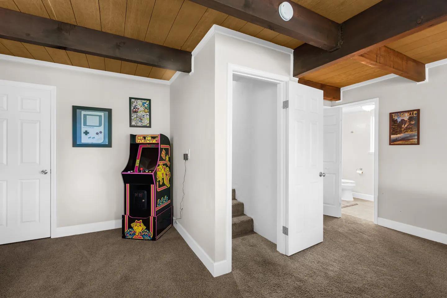 19976 Ridgecrest Way