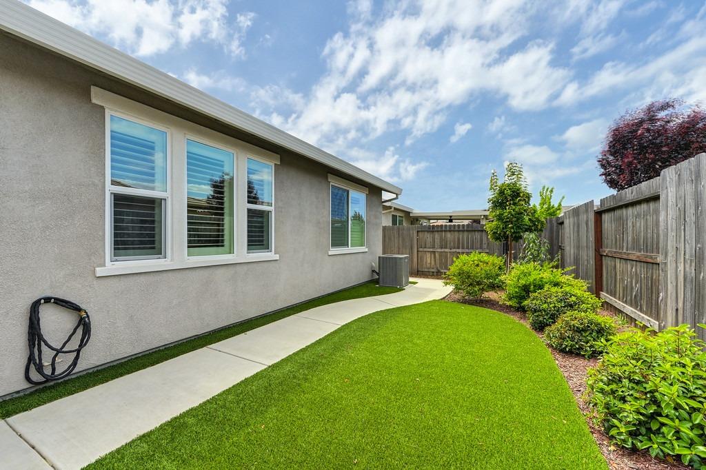 2112 Earthlight Lane