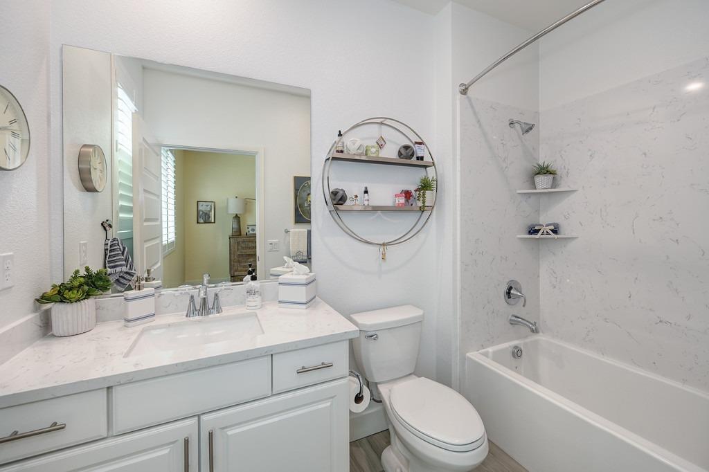 2112 Earthlight Lane