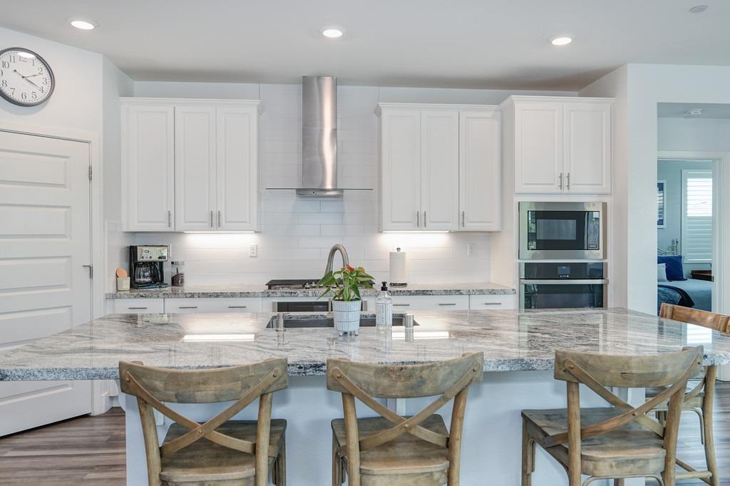 2112 Earthlight Lane