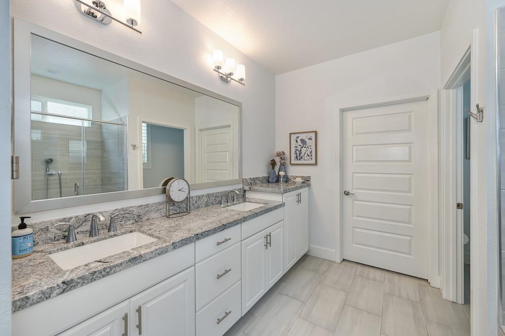 2112 Earthlight Lane