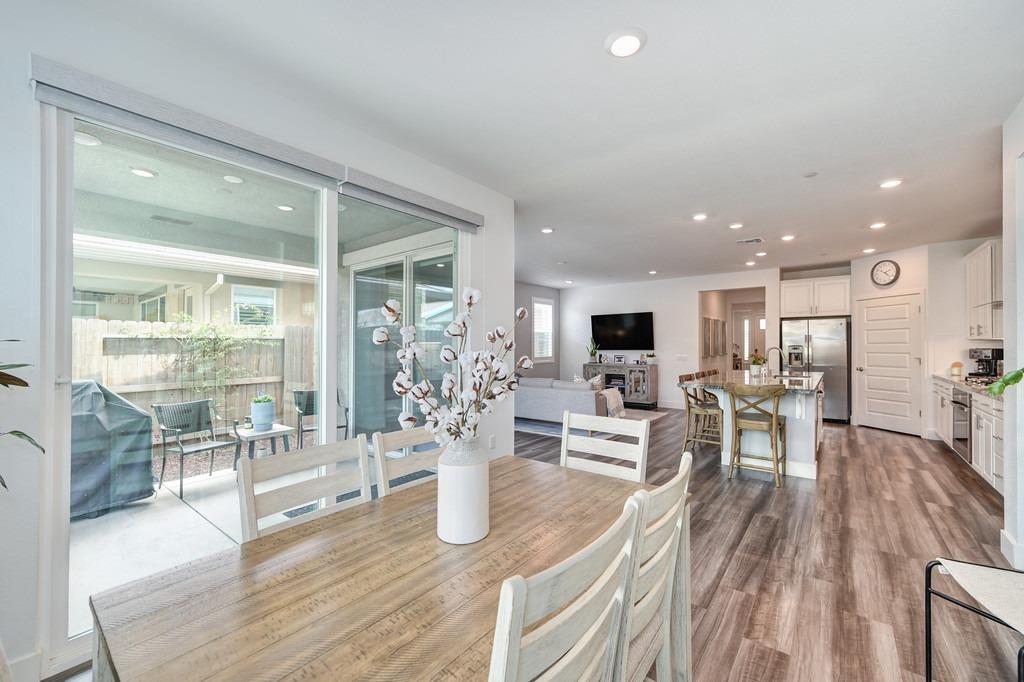 2112 Earthlight Lane