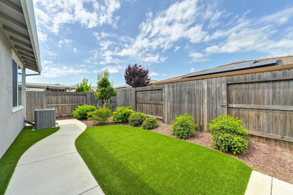 2112 Earthlight Lane