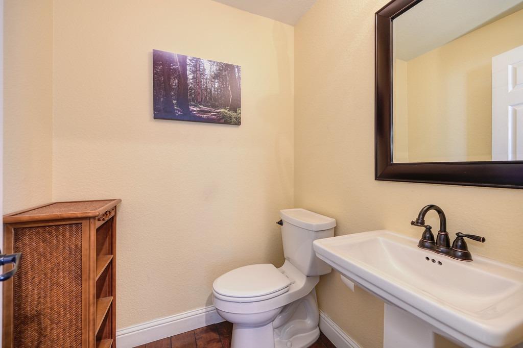 1549 Woodhaven Circle